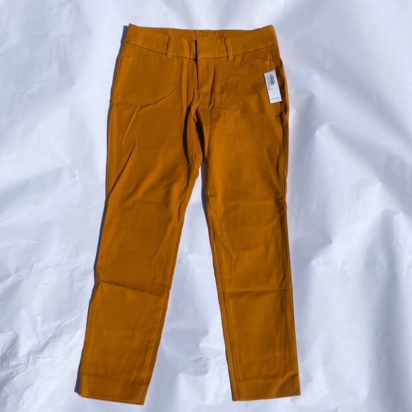Old Navy Pixie Pants- Size: 0P - Picture 4 of 8
